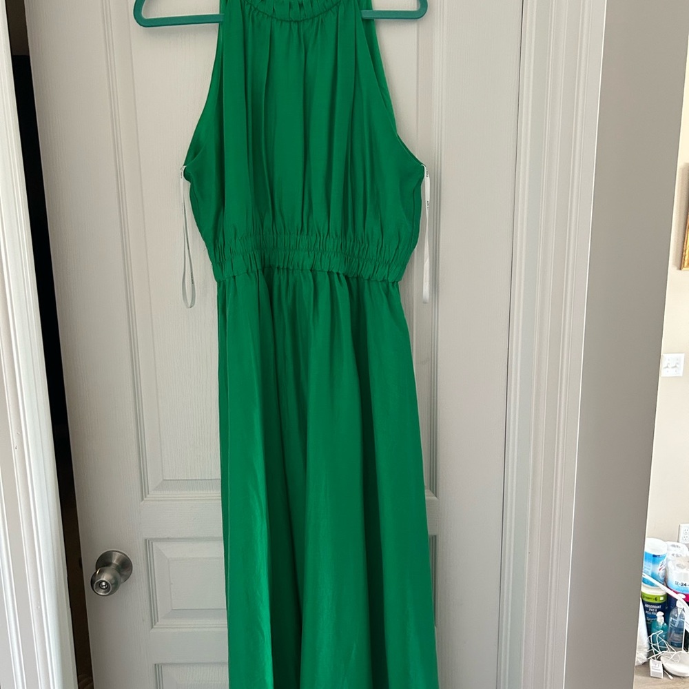 Green Sleeveless Maxi/midi  Dress. New no tags, never worn